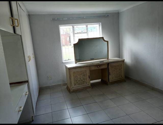 3 bed property to rent in WINCHESTER HILLS